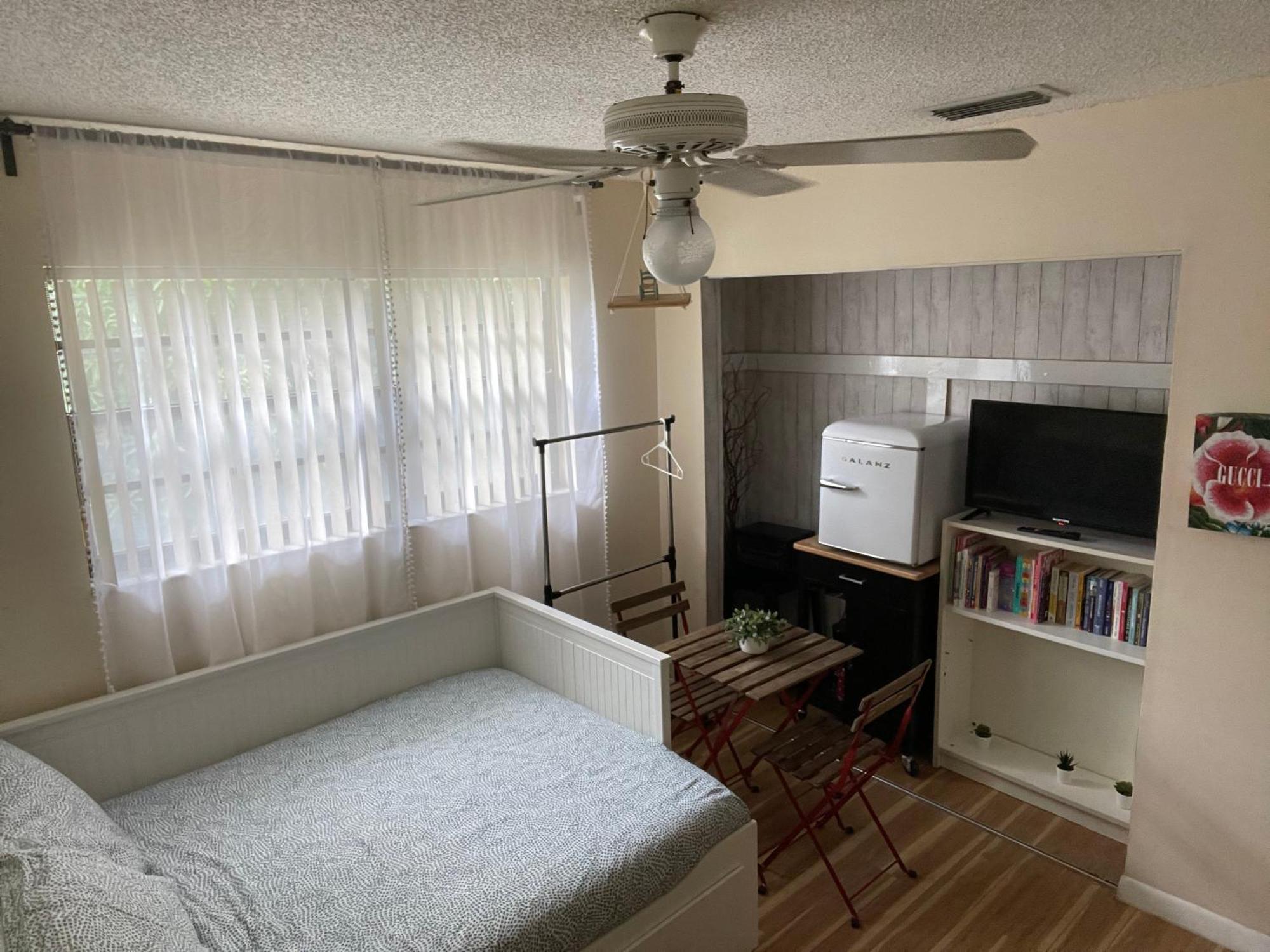 Beautiful In The Location In Miami! Séjour chez l'habitant *